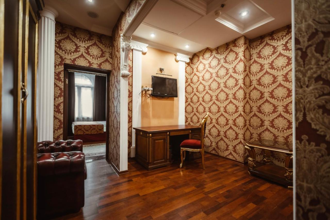 Royal De Paris 3* Киев