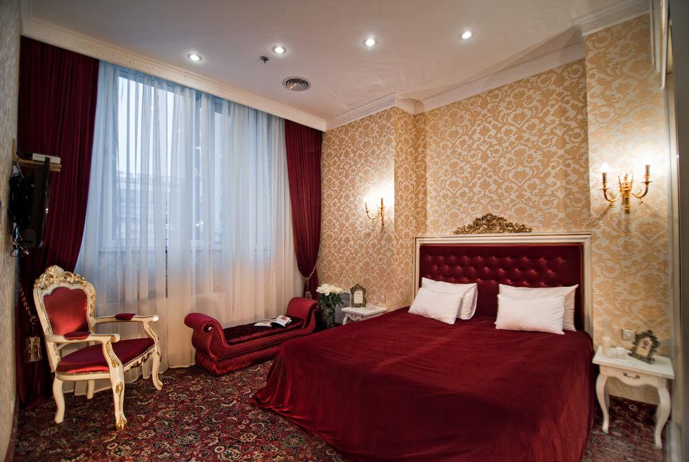 Royal De Paris Отель